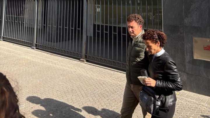 "Sanción contundente y ejemplarizante": Lo que los padres de Sandra Peña piden para el colegio de la menor
