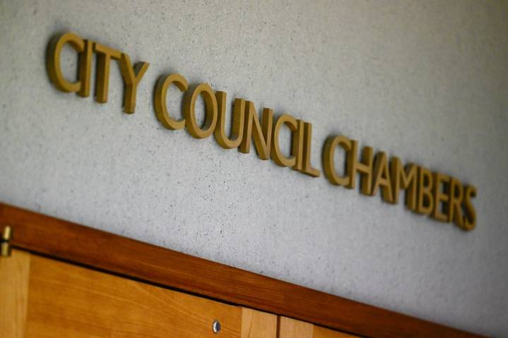 After election, Broomfield swears in new and incumbent City Council members, mayor