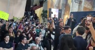 VIDEO: ¡Tensión en Guanajuato! Estudiantes increpan a Fernández Noroña al grito de "fuera"