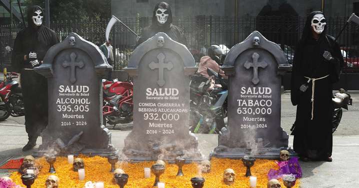 Plantea Morena impuesto a papitas, refrescos... rumbo al Mundial 2026