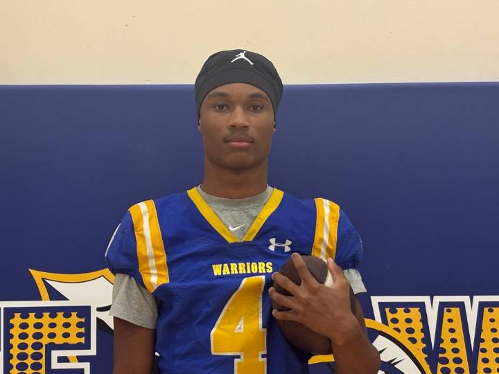 Football: Crete-Monee's Dorian Patterson picks New Mexico