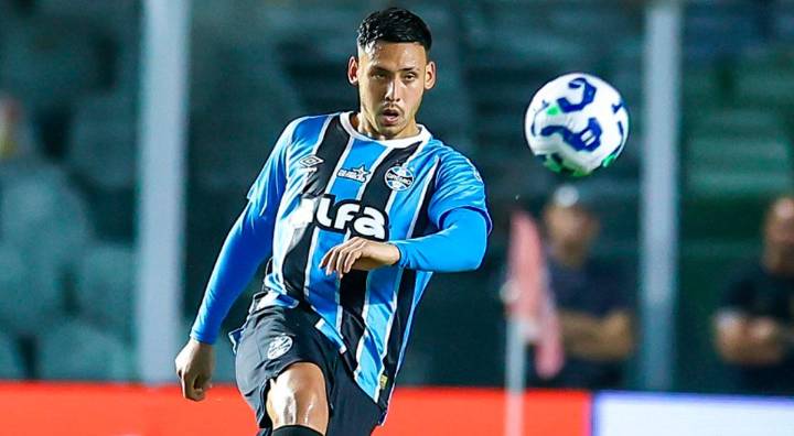 Medio brasileño dio llamativo comentario sobre Erick Noriega tras nueva derrota de Gremio: "Un..."