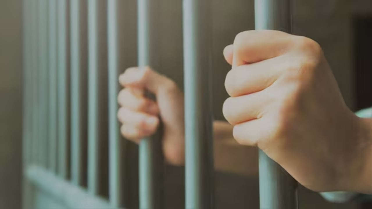 Abusos y negligencia contra migrantes embarazadas en centros de ICE