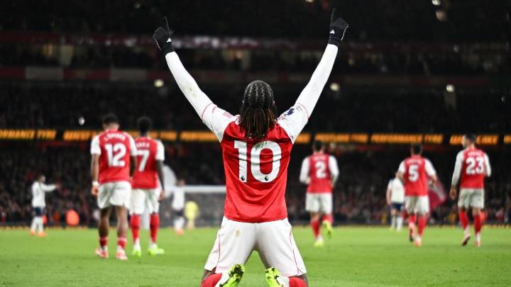 Carragher: Odegaard must 'fight' for Arsenal place after Eberechi Eze hat