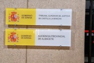 El TSJ quiere cambiar la cartelería puesta por el Gobierno