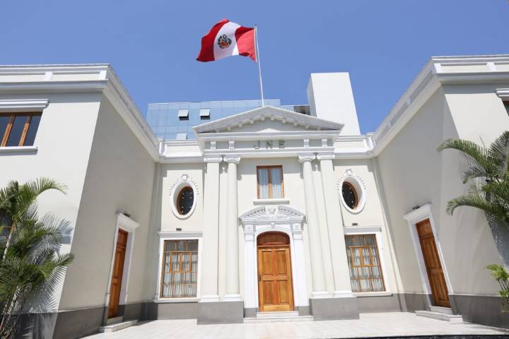 JNE denuncia penalmente a jueces de la Primera Sala Constitucional de Lima por desacato al Tribunal Constitucional