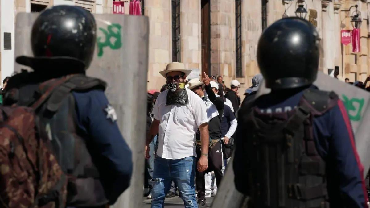 CEDH investiga detenciones en protestas por muerte de Carlos Manzo