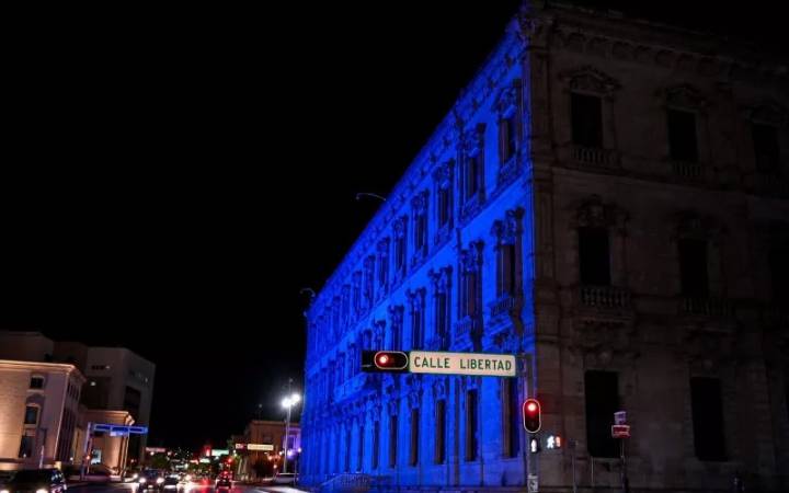 Un destello azul contra la “epidemia silenciosa” de la diabetes