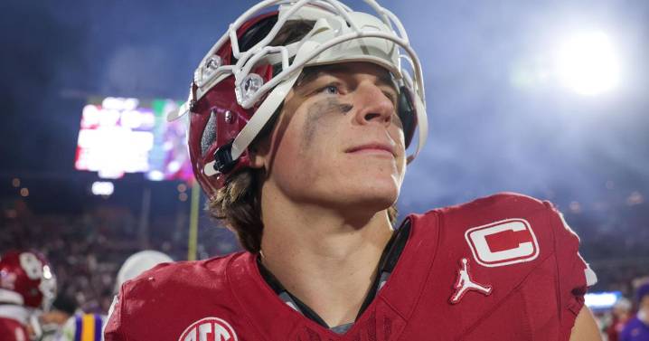 OU report card: John Mateer gets a C, courtesy of late-game heroics, but Peyton Bowen nets an A