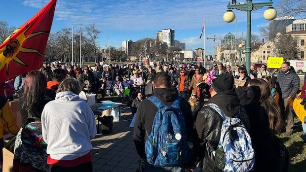 Vulnerable people could 'come out worse' after stay in 72-hour detox facility, advocate says