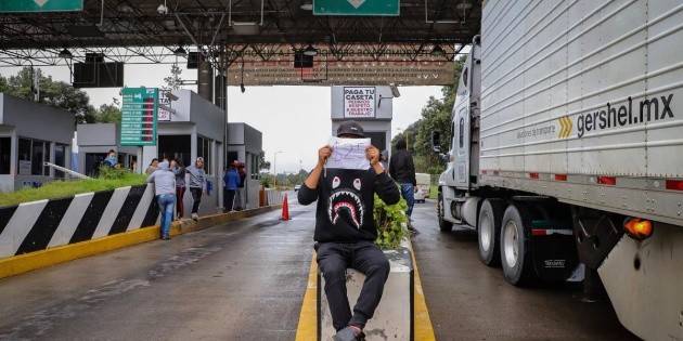 Transportistas y productores liberan primeros bloqueos tras reunión en Segob