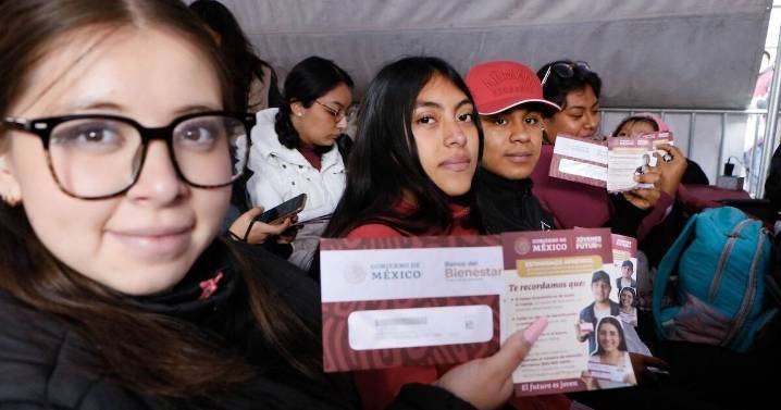 CURP Certificada: ¿Qué Programas Bienestar la exigen para recoger la tarjeta y poder dar el pago?