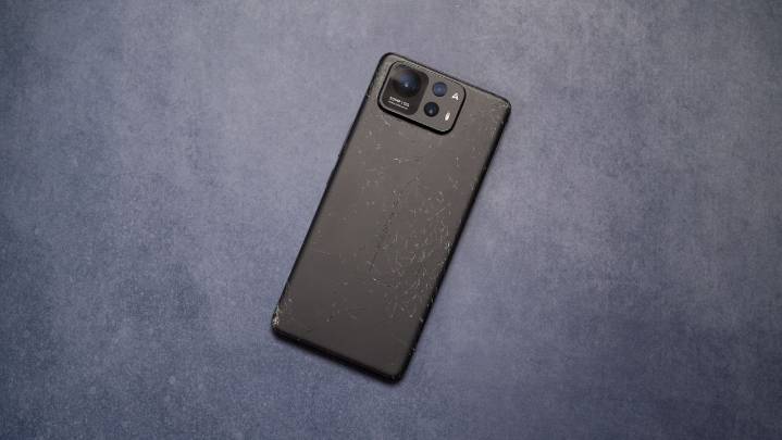 Asus ROG Phone 9 and Zenfone 12 Ultra users can now upgrade to Android 16