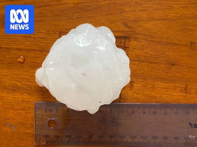 What led to the giant, damaging hail which smashed parts of Queensland over the weekend?