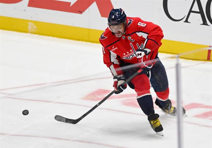 Alex Ovechkin scores his 900th NHL goal with the Washington Capitals