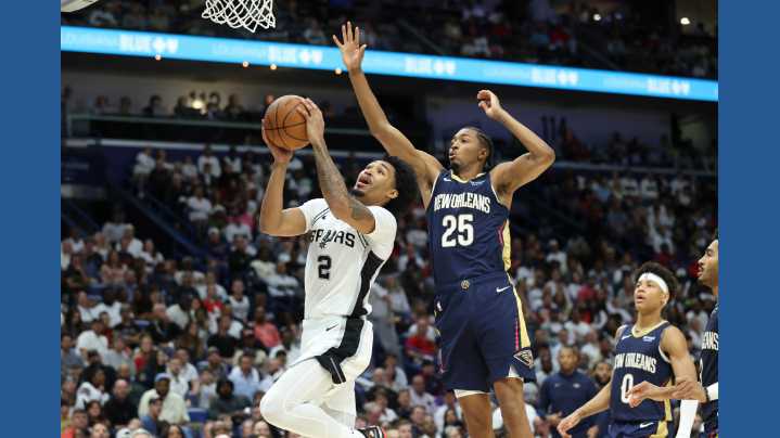 Spurs rookie guard Dylan Harper leaves game vs. Suns with calf injury