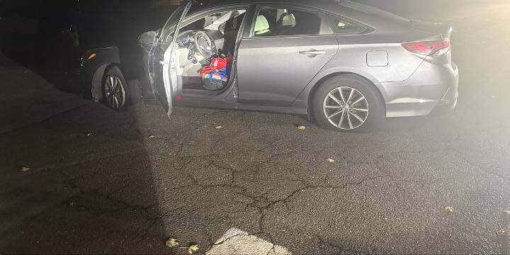 Two Hartford teens arrested after Southington car break