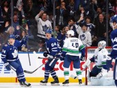 Canucks getting tighter at centre ice with David Kampf signing