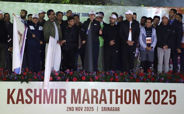 CM Omar, Actor Sunil Shetty Flag Off Kashmir Marathon 2.0