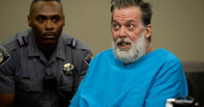 Man charged in Colorado Planned Parenthood shooting dies in federal custody