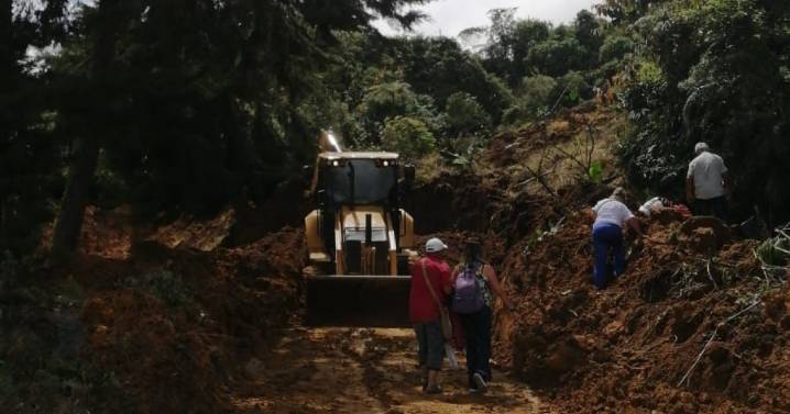 Viajes del lunes festivo: vea las tres vías con derrumbes en Caldas donde sugieren transitar con cuidado