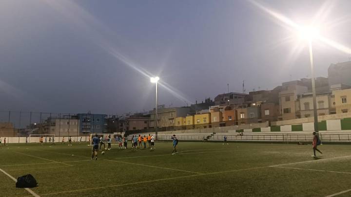 Multa de 3.000 euros a un campo de fútbol de Santa Cruz de Tenerife por vender alcohol