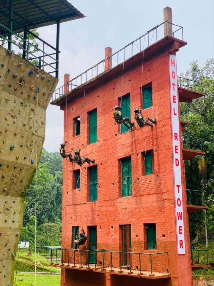 Army's new course trains soldiers for sub