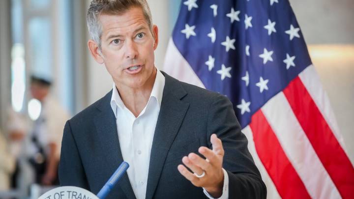Sean Duffy Warns Some Airspace Could be Shut Down If Government Doesn't Reopen