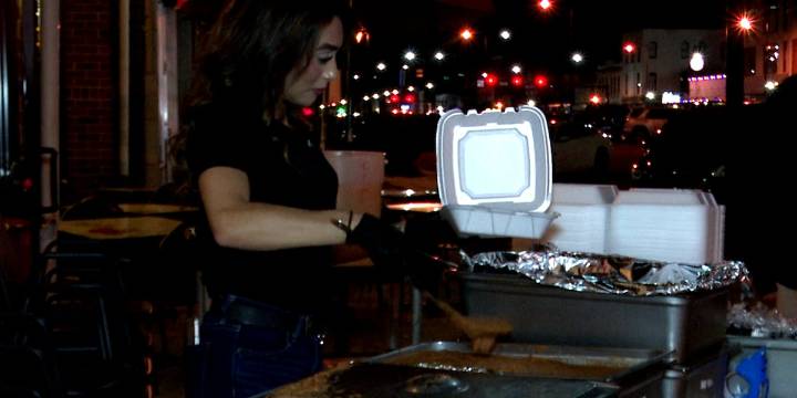 ‘We want them to have something’: Local restaurant gives out free meals