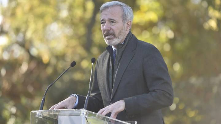 Azcón cree "injusto" que Sánchez se reserve casi todo el déficit de 2026