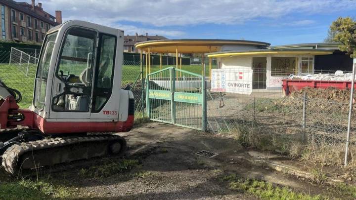 Arranca la reconversión en sede vecinal de la guardería del Chas