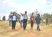 Gestiona Guadalupe maquinaria para la comunidad de El Bordo