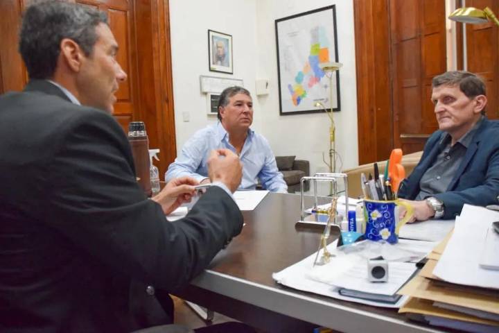 Avanzan las gestiones para lograr la municipalización de Dos Hermanas