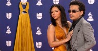 ⁠¿Cuánto cuesta el vestido Roberto Cavalli que Ángela Aguilar usó en los Latin Grammy 2025?
