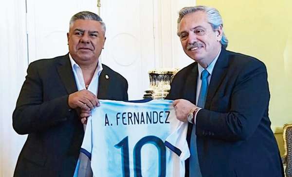 Alberto Fernández respaldó la gestión del Chiqui Tapia: "Ha llevado bien la AFA"