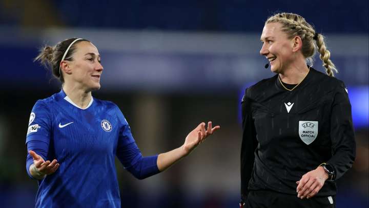 Chelsea vs Barcelona Women's Champions League clash stopped due to bizarre reason