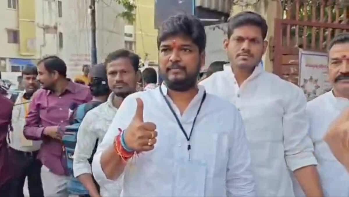 Jubilee Hills bypoll: Congress MLA candidate Naveen Yadav casts vote