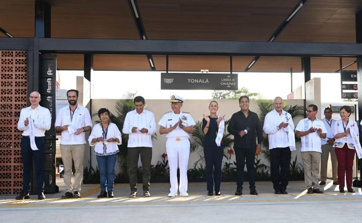 Sheinbaum inaugura estación Tonalá del Tren Interoceánico en la Línea K; "estamos hermanando a Oaxaca y Chiapas", dice