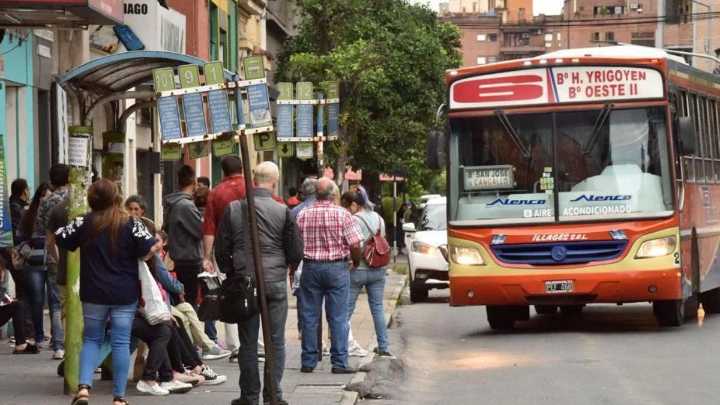 UTA volvió a amenazar con un paro si pagan salarios y aguinaldo en cuotas