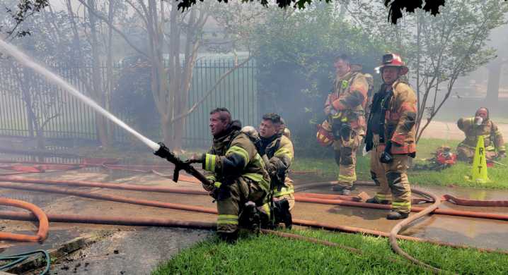 Houston en alerta por riesgo de incendios hasta el lunes por la tarde por condiciones climáticas críticas