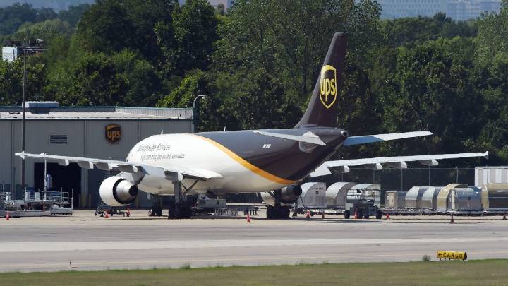 UPS suspende los vuelos de sus aviones de carga MD-11 tras accidente en Kentucky