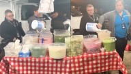 (VIDEO) Una inspectora de salubridad vertió cloro sobre la comida de un puesto de latinos en EEUU