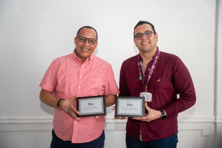 Bolsa de Valores entrega reconocimiento a Universidad de Cartagena