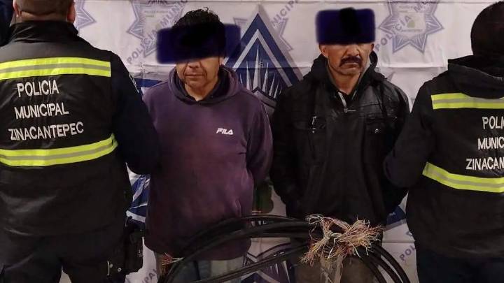 Detienen a dos hombres por robo de cable en la colonia La Deportiva en Zinacantepec