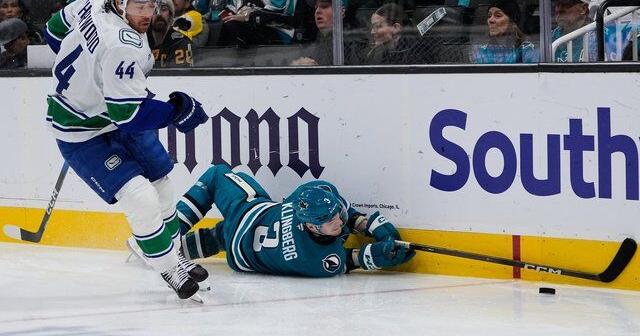 Will Smith scores as the Sharks edge the Canucks 3