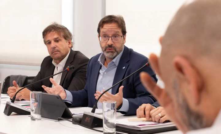 Un estudio revela que Lavagna inventó cifras de crecimiento de turismo y finanzas para que no le dé recesión