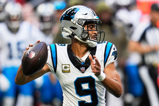 Bryce Young lanza récord de franquicia con 448 yardas y Panthers vencen 30