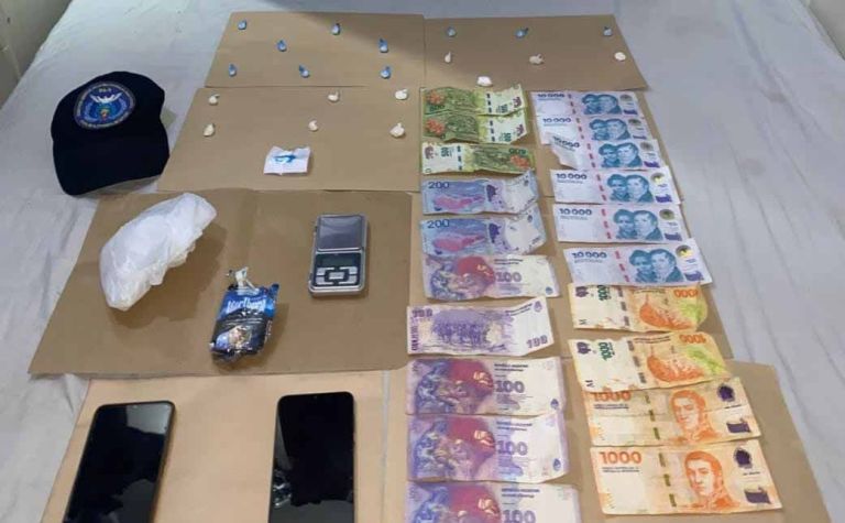 Villa Larca: la Policía desarticuló un punto de venta de drogas y detuvo a una mujer
