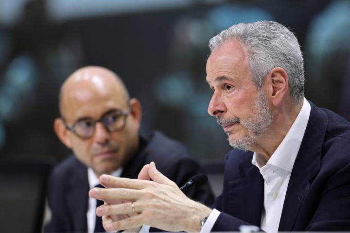 Climate talks start with call for faster action and more togetherness, but without the US