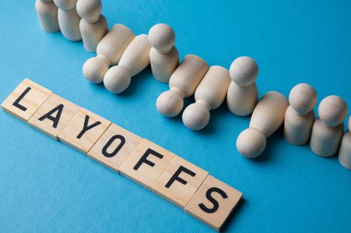 Aumentan los beneficios empresariales mientras se incrementan los despidos: ¿Un boom sin empleo?